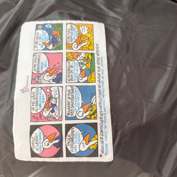 2025 Moncler Maya Sz 6 ! Mint !!!! - Picture 9 of 13